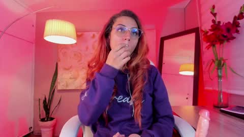 Snapshot of dalia_garrett chatting on 1, 2, 2025 Dalia online show from 1, 2, 2025