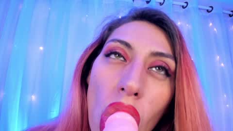 Snapshot of dalia_garrett chatting on 5, 2, 2025 Dalia online show from 5, 2, 2025