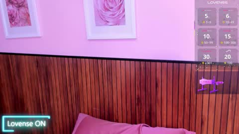 Snapshot of dalia_roses chatting on 19, 11, 2025 Dalia online show from 19, 11, 2025