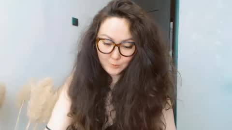 Snapshot of dalidayes chatting on 27, 6, 2026 Dali online show from 27, 6, 2026