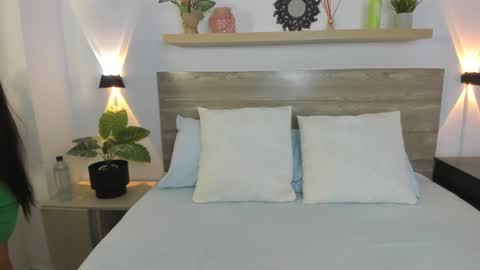 D A L I L A online show from 19, 2, 2025