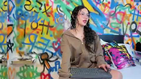 Snapshot of daliluu chatting on 12, 7, 2026 Dali Luu online show from 12, 7, 2026