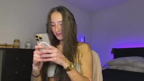 Snapshot of dalmatian_girl chatting on 1, 6, 2026 dalmatian_girl online show from 1, 6, 2026