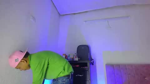 Snapshot of damar_felipe chatting on 1, 2, 2026 damar_felipe online show from 1, 2, 2026