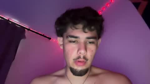 Snapshot of damiam_xj chatting on 12, 12, 2024 damiam xj online show from 12, 12, 2024