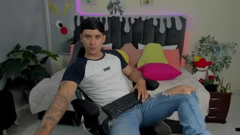 Snapshot of damian23_ chatting on 30, 12, 2024 DAMIAN online show from 30, 12, 2024