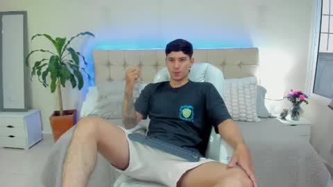 Snapshot of damian23_ chatting on 11, 1, 2025 DAMIAN online show from 11, 1, 2025