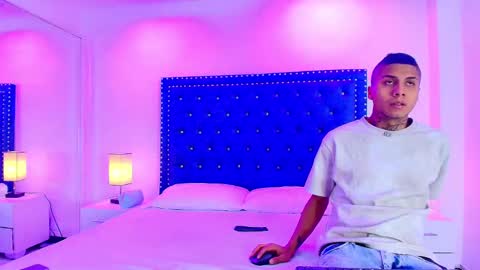 DAMIAN AND ROXANNE.  online show from 15, 11, 2025