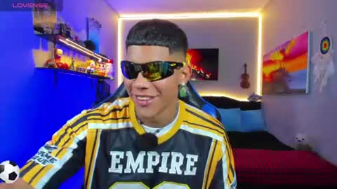 Snapshot of damian_latinxxx chatting on 3, 7, 2026 Damian online show from 3, 7, 2026