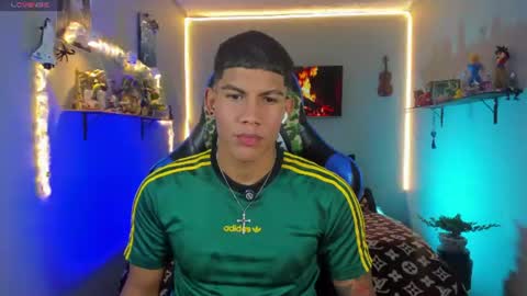 Snapshot of damian_latinxxx chatting on 21, 7, 2026 Damian online show from 21, 7, 2026