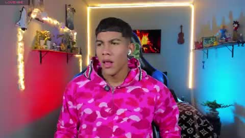 Snapshot of damian_latinxxx chatting on 23, 7, 2026 Damian online show from 23, 7, 2026