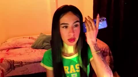 Snapshot of damian_n_lissa chatting on 5, 6, 2026 damian_n_lissa online show from 5, 6, 2026
