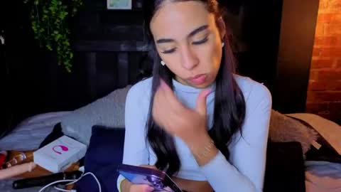Snapshot of damian_n_lissa chatting on 26, 6, 2026 damian_n_lissa online show from 26, 6, 2026