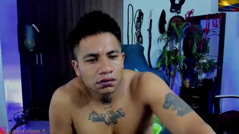 Snapshot of damian_torner chatting on 12, 3, 2025 Damian torner online show from 12, 3, 2025