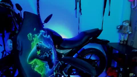 Snapshot of damian_torner chatting on 14, 10, 2025 Damian torner online show from 14, 10, 2025