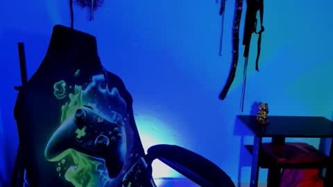 Snapshot of damian_torner chatting on 3, 11, 2025 Damian torner online show from 3, 11, 2025