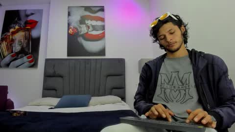 Snapshot of damian_vadim chatting on 7, 3, 2026 Damian Vadim online show from 7, 3, 2026