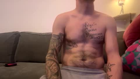 Snapshot of damo111694 chatting on 17, 2, 2026 damo111694 online show from 17, 2, 2026