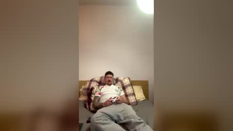 Snapshot of damo111694 chatting on 25, 2, 2026 damo111694 online show from 25, 2, 2026