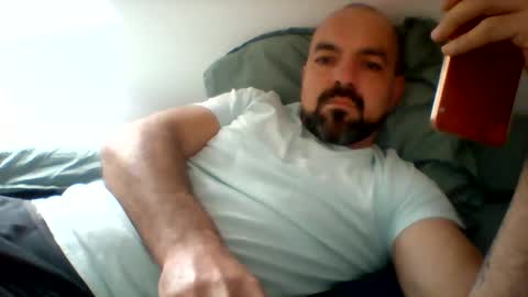Snapshot of damocles240 chatting on 1, 3, 2026 damocles240 online show from 1, 3, 2026
