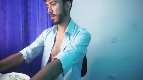 damon_frost online show from 4, 1, 2025