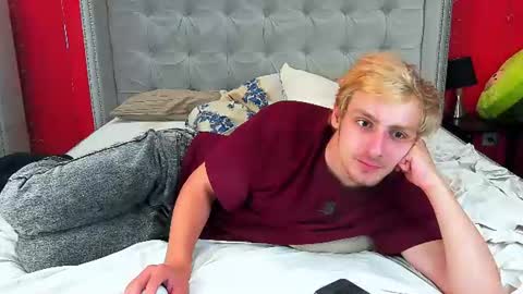 Snapshot of damonlux chatting on 17, 7, 2026 Damon online show from 17, 7, 2026