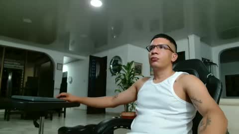 damyan_2003 online show from 16, 3, 2026