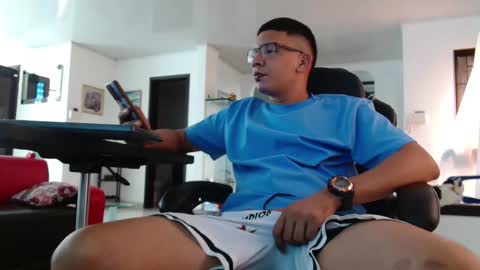 Snapshot of damyan_2003 chatting on 23, 5, 2026 damyan_2003 online show from 23, 5, 2026