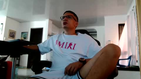 Snapshot of damyan_2003 chatting on 24, 5, 2026 damyan_2003 online show from 24, 5, 2026