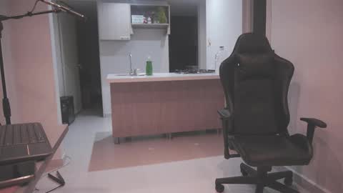 Snapshot of dan_and_daya chatting on 14, 11, 2025 AbyssVoid online show from 14, 11, 2025