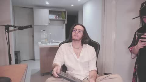 Snapshot of dan_and_daya chatting on 17, 11, 2025 AbyssVoid online show from 17, 11, 2025