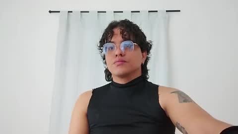 Snapshot of dan_blous chatting on 8, 2, 2026 Diane Blosson online show from 8, 2, 2026