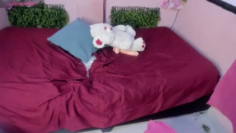 I am Dana  Check mi profile online show from 19, 12, 2025