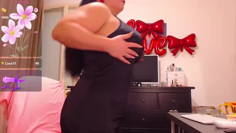 Snapshot of danahot4u chatting on 6, 1, 2025 dana online show from 6, 1, 2025