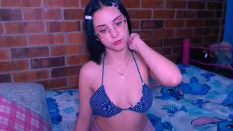 Snapshot of danaiisabella chatting on 3, 11, 2025 dana online show from 3, 11, 2025