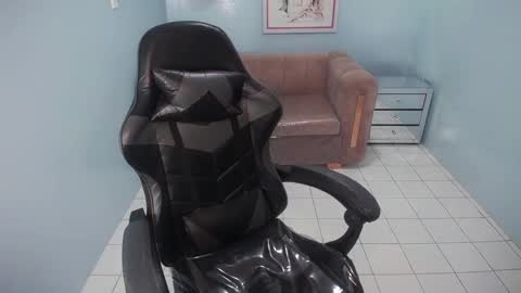 Snapshot of danatella_a chatting on 4, 3, 2025 Danatella online show from 4, 3, 2025