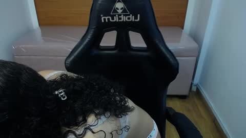 Snapshot of danatella_a chatting on 27, 9, 2025 Danatella online show from 27, 9, 2025