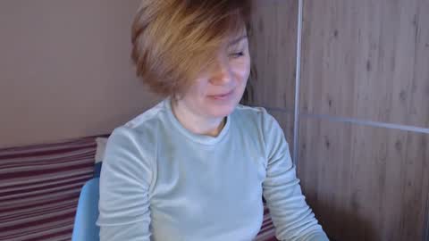 Snapshot of danbie_leen chatting on 27, 2, 2025 danbie_leen online show from 27, 2, 2025