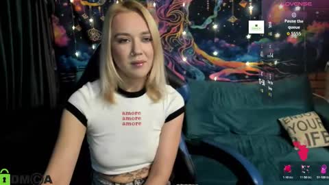 dances_queen online show from 9, 2, 2026