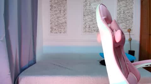 Snapshot of danellahouston chatting on 28, 10, 2025 Danella Houston online show from 28, 10, 2025