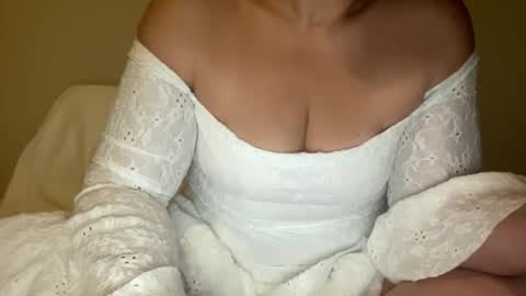 Snapshot of danerm5 chatting on 10, 5, 2026 Rosalia online show from 10, 5, 2026