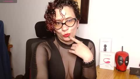 Snapshot of daneshka_naughty chatting on 12, 12, 2024 DANESHKA online show from 12, 12, 2024