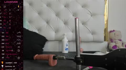 Snapshot of dani_ary chatting on 20, 1, 2025 DANI online show from 20, 1, 2025