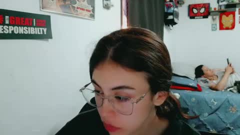 Snapshot of dani_jocelyn chatting on 21, 4, 2026 dani y jocelyn online show from 21, 4, 2026