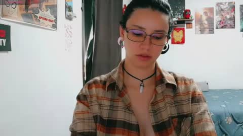 Snapshot of dani_jocelyn chatting on 28, 6, 2026 dani y jocelyn online show from 28, 6, 2026