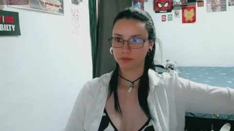 Snapshot of dani_jocelyn chatting on 2, 7, 2026 dani y jocelyn online show from 2, 7, 2026