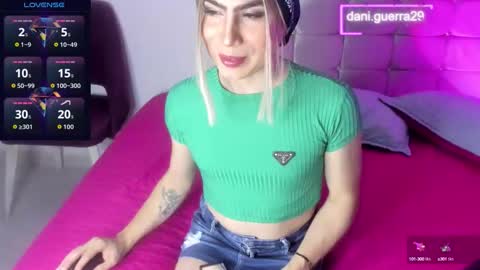 Snapshot of dani_lovet1 chatting on 26, 9, 2025 dani online show from 26, 9, 2025