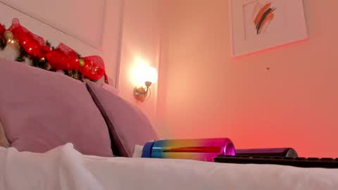 Hi I am Dani online show from 21, 12, 2024