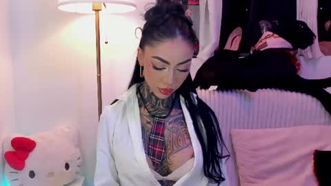 Snapshot of dani_valen chatting on 30, 6, 2026 Dani online show from 30, 6, 2026