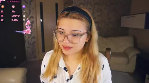 Snapshot of danibedonie chatting on 11, 9, 2025 Venice online show from 11, 9, 2025